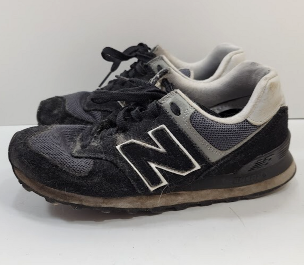 New Balance NB Classic 574 Men Size 5.5 Athletic Shoes